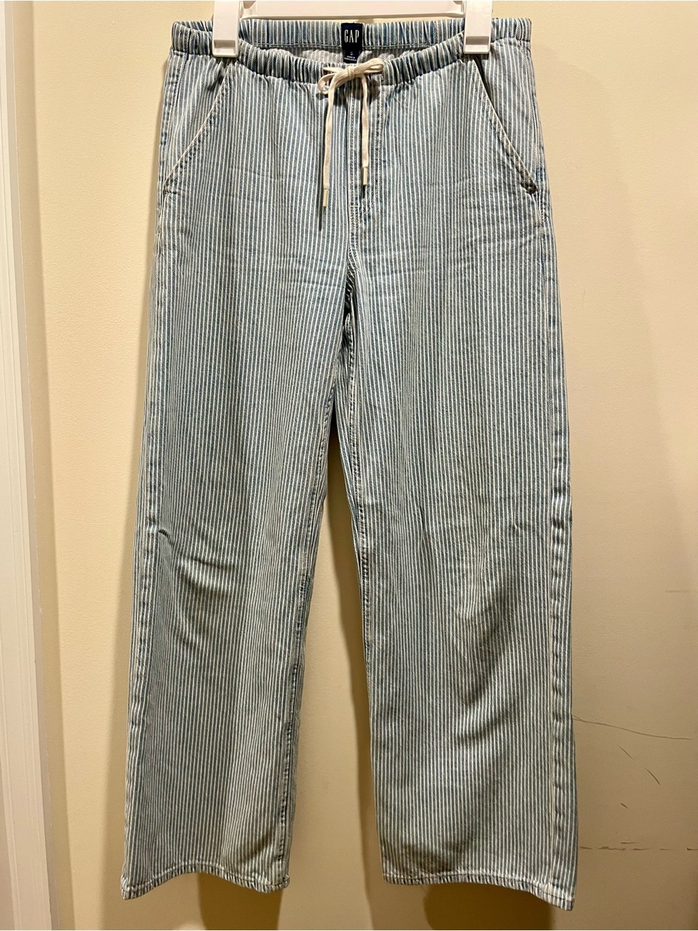 GAP Women’s Light Blue Striped Drawstring Jeans
